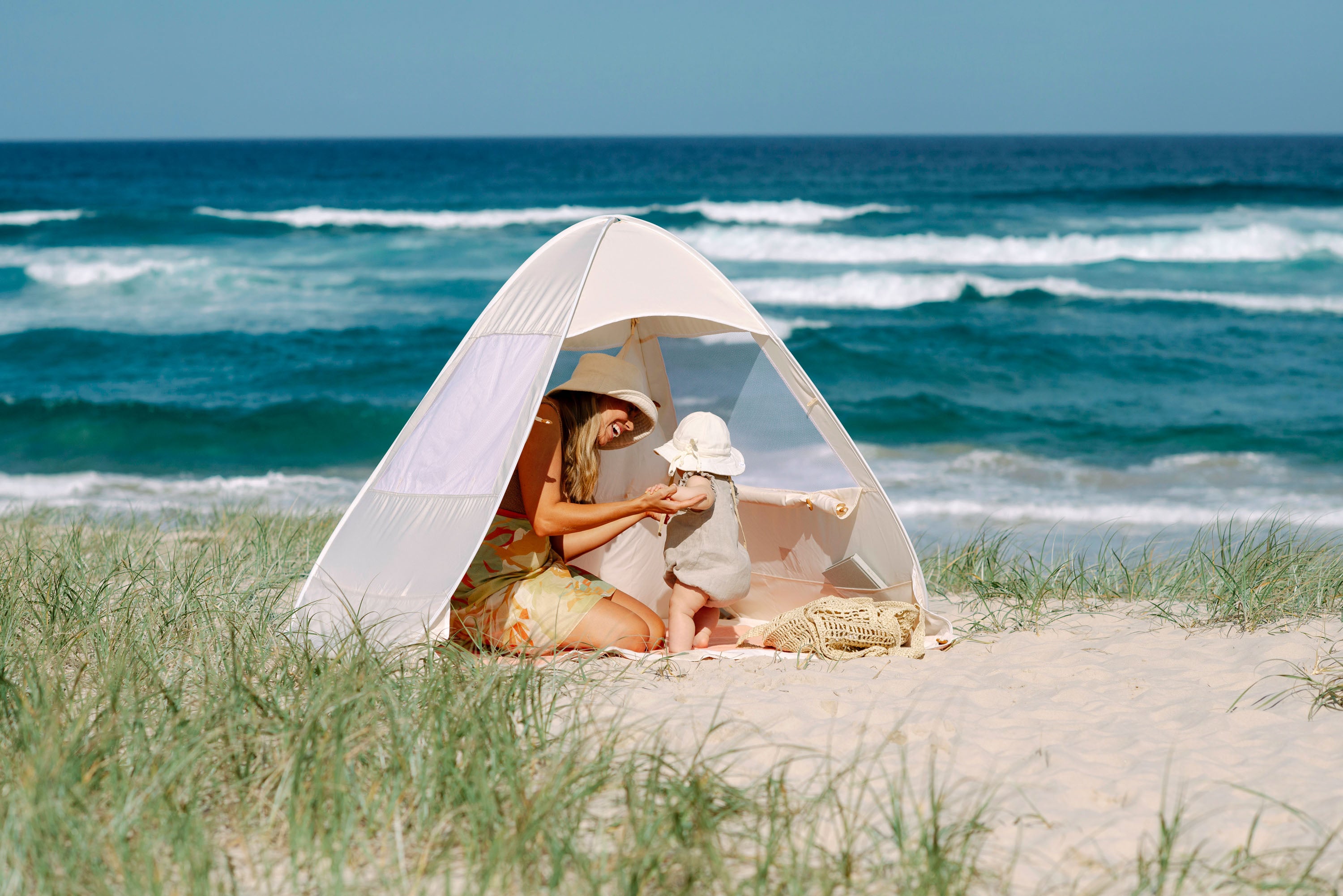 Easy baby beach tent